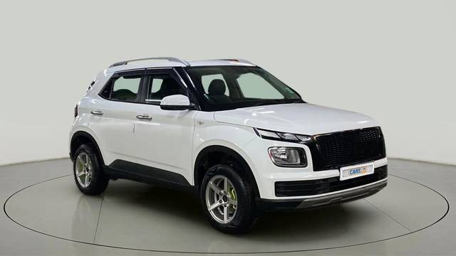 https://images10.gaadi.com/usedcar_image/4522225/original/b8347c7455fed1b12449a13e8062c2ed.jpg?imwidth=6400