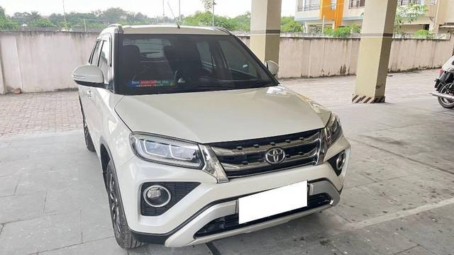 https://images10.gaadi.com/usedcar_image/4522260/original/processed_fea5b1ae-0e3c-4d33-b2bb-258f0e0e0e60.jpeg?imwidth=6400