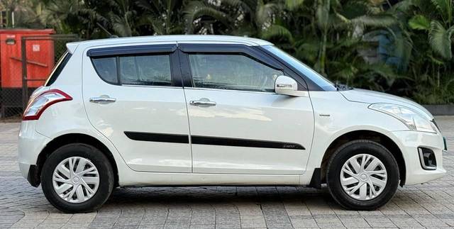 https://images10.gaadi.com/usedcar_image/4522275/original/processed_449ac3e0c39b52871334cb532698b577.jpg?imwidth=6401