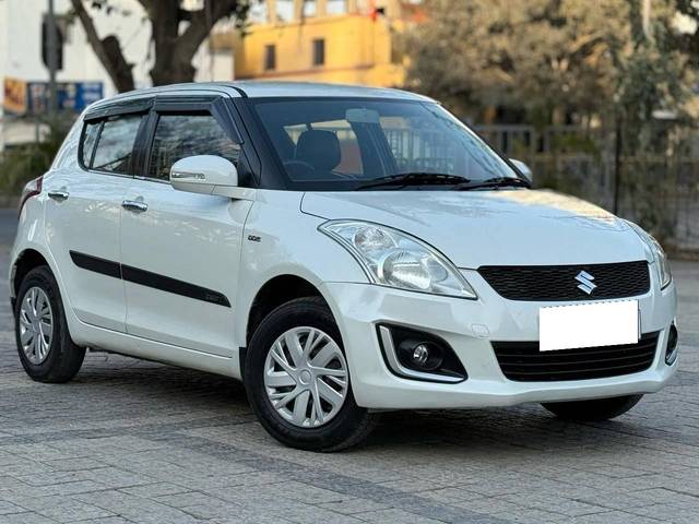 https://images10.gaadi.com/usedcar_image/4522275/original/processed_52cc53b701bb2061e3d0554d4f390818.jpg?imwidth=6400