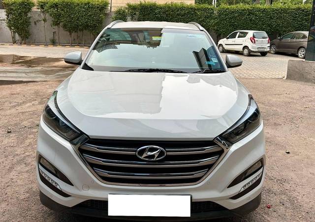 https://images10.gaadi.com/usedcar_image/4522283/original/processed_e8fdc0ad-70ea-45d0-bb8f-9c9f92d55cde.jpg?imwidth=6400