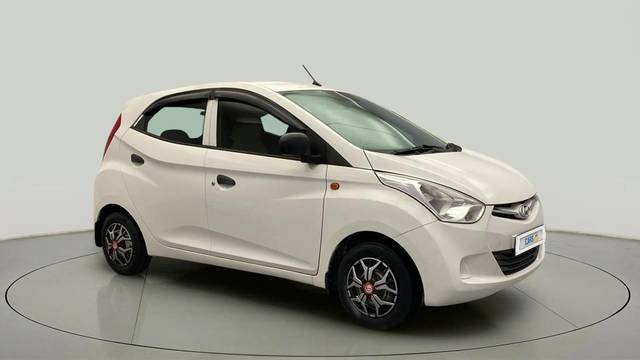 https://images10.gaadi.com/usedcar_image/4522302/original/982ea665891bacb5236f91623e2807ff.jpg?imwidth=6400