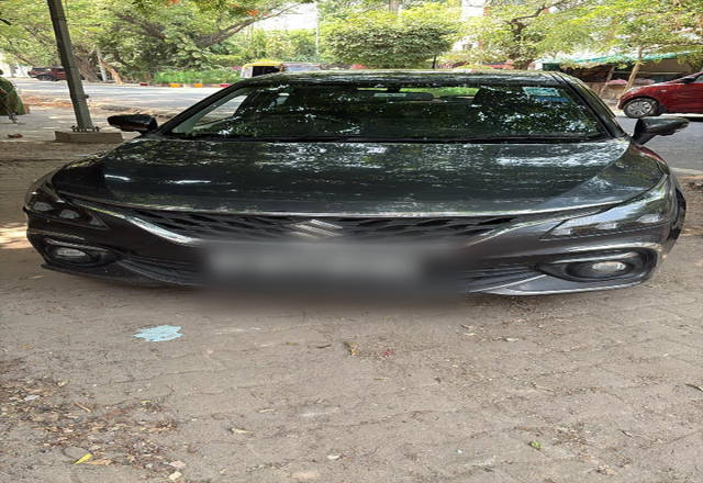 https://images10.gaadi.com/usedcar_image/4522320/original/e2e8c4a1-9067-4670-a2e1-9a16b103cb3a.?imwidth=6402