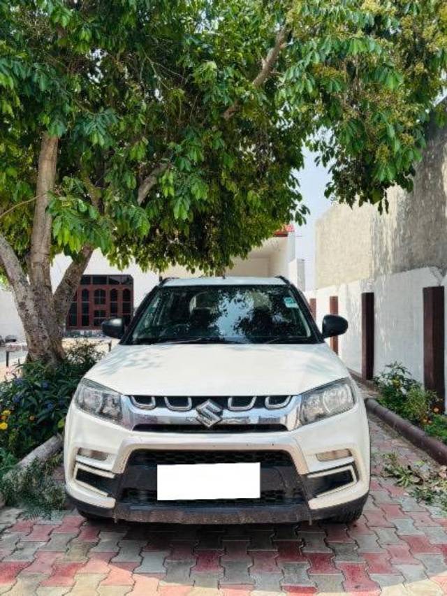https://images10.gaadi.com/usedcar_image/4522348/original/processed_809bf455-ac4d-4c4a-b53f-594d100ce547.jpeg?imwidth=6400