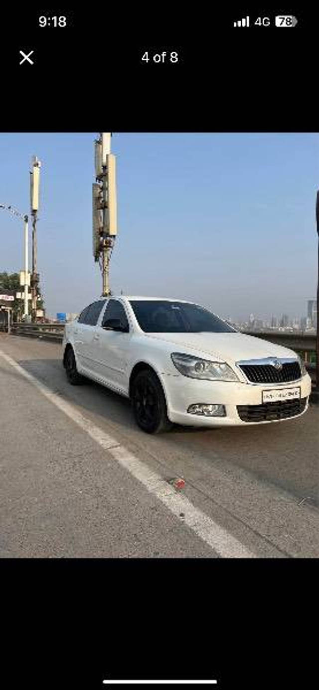 https://images10.gaadi.com/usedcar_image/4522353/original/processed_16dc7a87-2784-483e-a6dd-09198ffe32eb.png?imwidth=6400