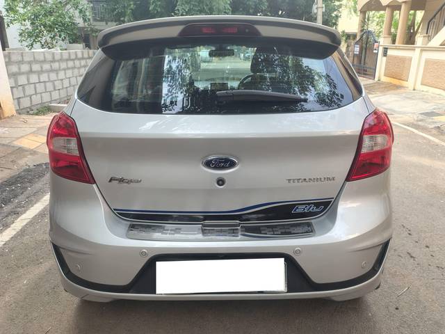 https://images10.gaadi.com/usedcar_image/4522357/original/processed_32be5ab4fe567ef5218a86f6cbd11119.jpg?imwidth=6402