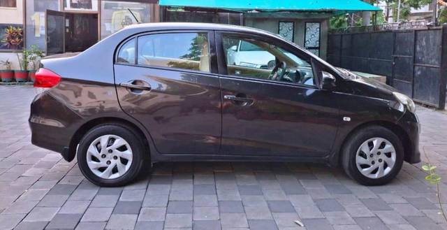 https://images10.gaadi.com/usedcar_image/4522377/original/processed_b143f47346b2dfd7fdf8318dbcd60604.jpg?imwidth=6401
