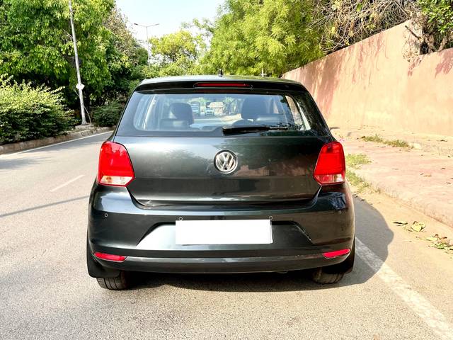 https://images10.gaadi.com/usedcar_image/4522424/original/processed_950c1f966f17ad7c8c36f77bf6b8054c.jpg?imwidth=6402