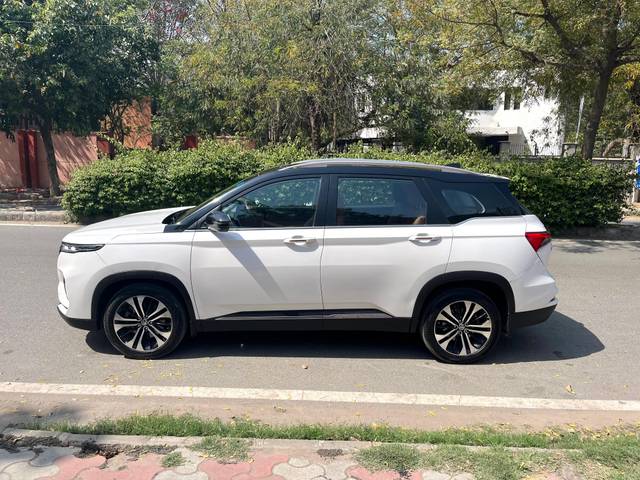 https://images10.gaadi.com/usedcar_image/4522426/original/25b074eb3e4ed63ef236b7a2507f155a.jpg?imwidth=6400