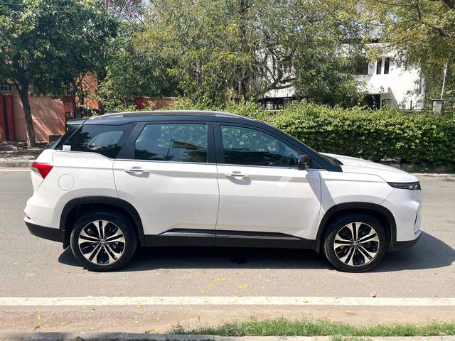 https://images10.gaadi.com/usedcar_image/4522426/original/ea920f639ccf838f7d789ea803d4b87d.jpg?imwidth=6401