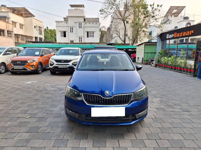 https://images10.gaadi.com/usedcar_image/4522448/original/processed_4f6a4120f3efc19a3d3db8e03cd86ed1.png?imwidth=6400