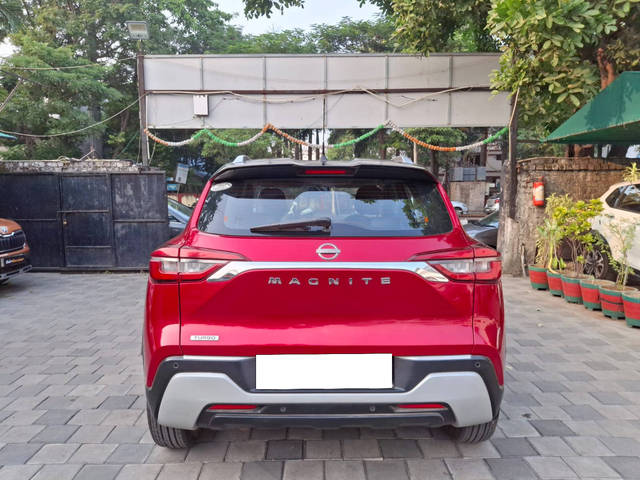 https://images10.gaadi.com/usedcar_image/4522449/original/processed_cf4d596e11fb23f70436755b60ac6e14.png?imwidth=6402