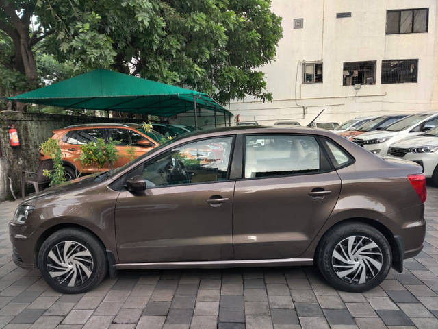 https://images10.gaadi.com/usedcar_image/4522454/original/fa72b7cfa7507bbff7ec896680580d3d.png?imwidth=6402