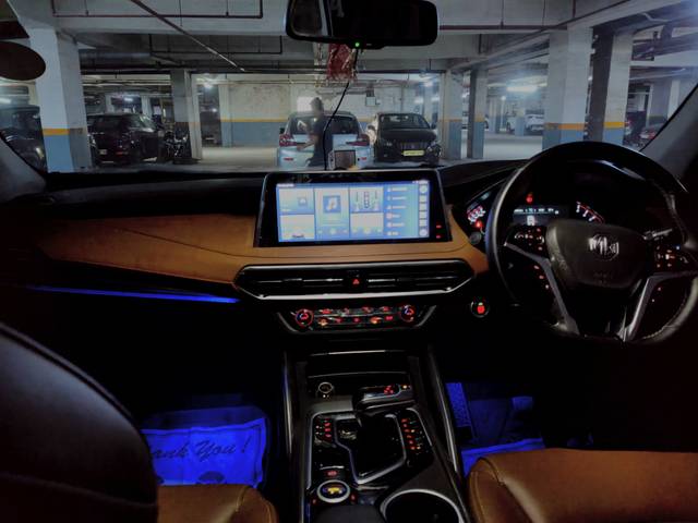 https://images10.gaadi.com/usedcar_image/4522464/original/9762dce0-267d-43c4-9fd3-ff1a797e3637.jpg?imwidth=6401