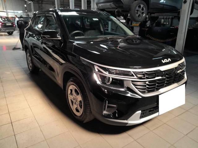 https://images10.gaadi.com/usedcar_image/4522495/original/processed_a3695b96-1e35-401a-a25b-2311ffc930ad.jpeg?imwidth=6400