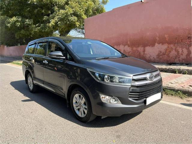 https://images10.gaadi.com/usedcar_image/4522496/original/processed_3861e5d3e363fad4c158dc6fb694ff6d.jpg?imwidth=6400