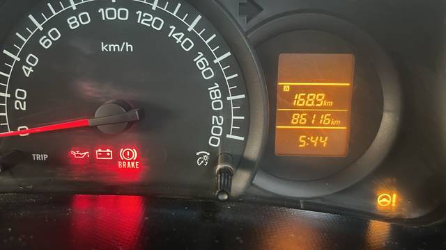 https://images10.gaadi.com/usedcar_image/4522577/original/71acbdd9-9c1a-4f7b-8e2c-e1092d6b4dbf.jpg?imwidth=6402