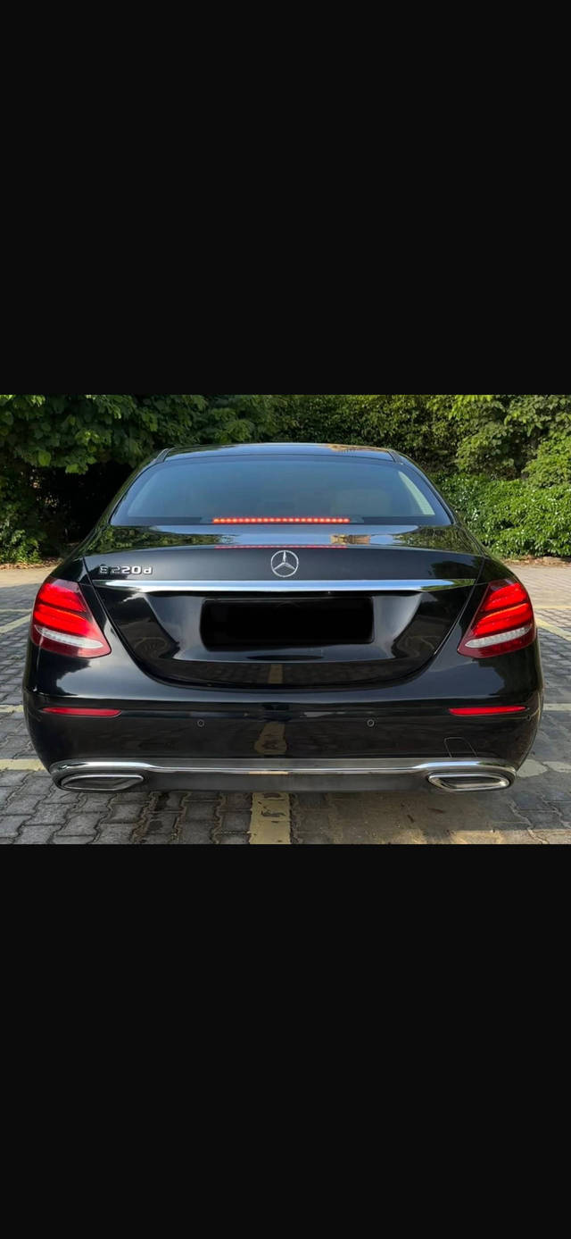 https://images10.gaadi.com/usedcar_image/4522586/original/processed_8c9896b0-68dc-4e58-91aa-675a2dd6c4fd.png?imwidth=6401
