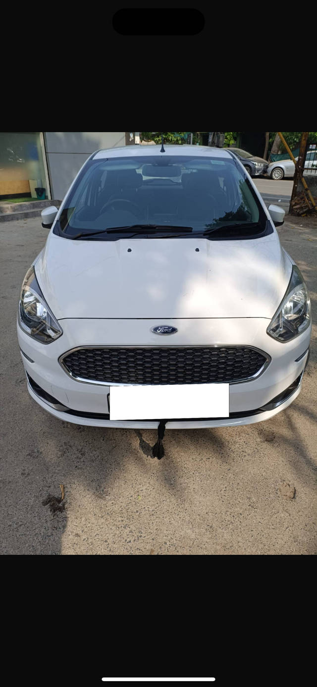 https://images10.gaadi.com/usedcar_image/4522593/original/processed_6df35d19-5e93-4574-a948-83adcd2dc64a.png?imwidth=6400