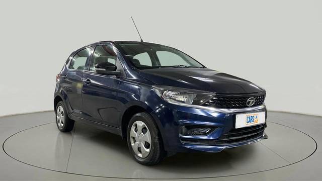 https://images10.gaadi.com/usedcar_image/4522622/original/6d4bed3fd4df9eb69b8815ddd4b706f0.jpg?imwidth=6400