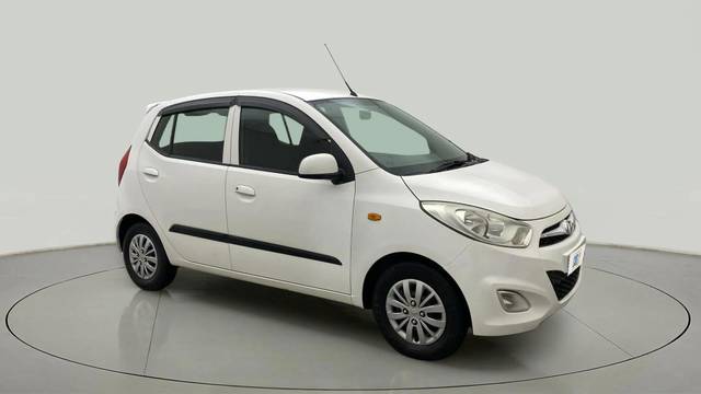 https://images10.gaadi.com/usedcar_image/4522625/original/c0d30062182e0e1987a41b2d552784a4.jpg?imwidth=6400