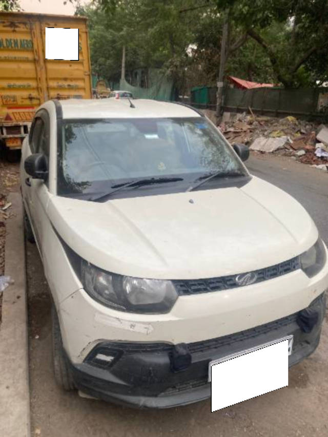https://images10.gaadi.com/usedcar_image/4522638/original/processed_2722d6f3-41a5-43e7-9e9b-9b3a4fc5fa42.png?imwidth=6401
