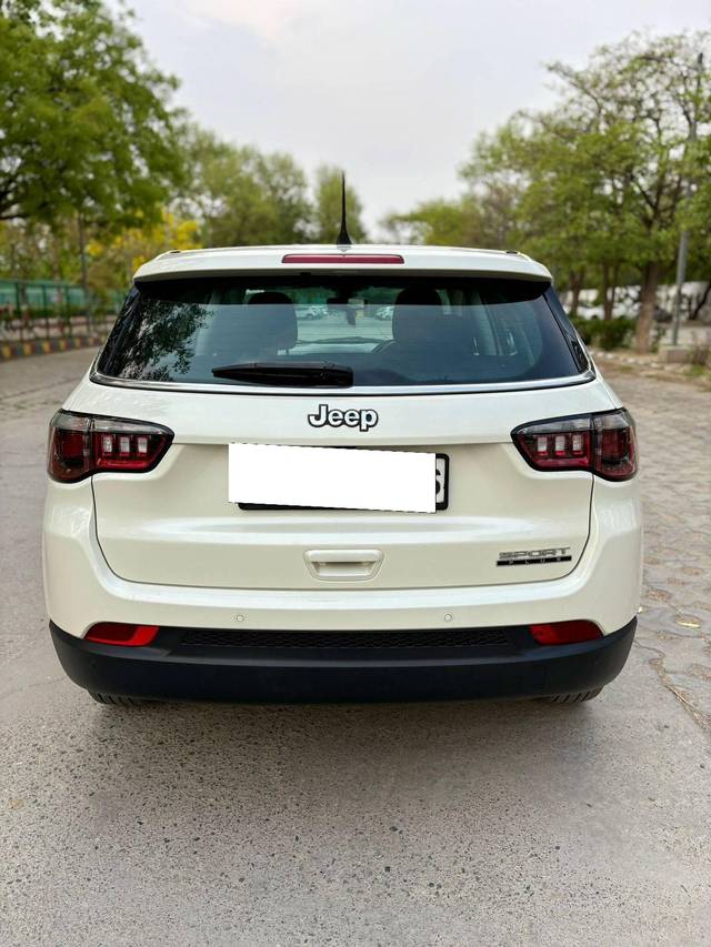 https://images10.gaadi.com/usedcar_image/4522685/original/processed_13e31b60d16052f25917277a21504ca3.jpg?imwidth=6402