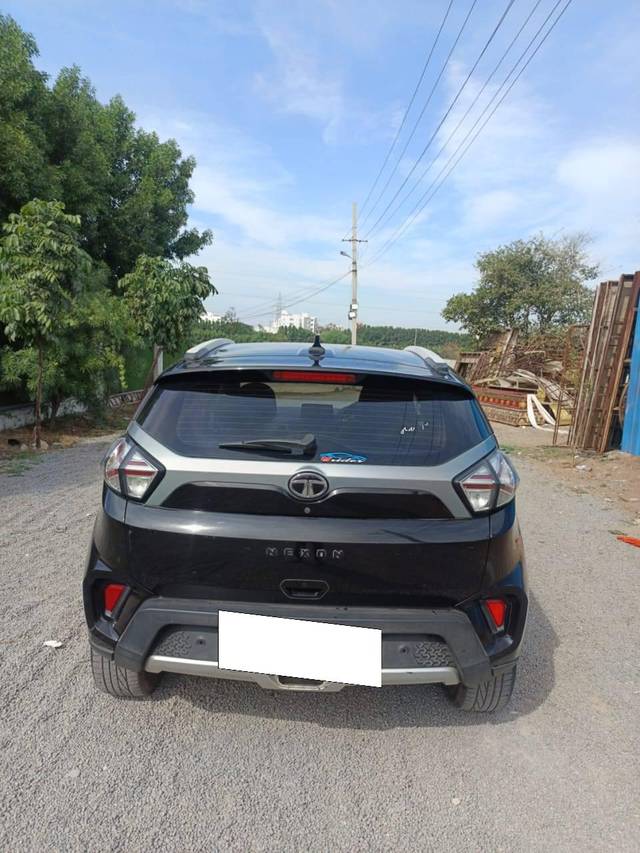 https://images10.gaadi.com/usedcar_image/4522707/original/processed_134f6118197512092e7d5fb5d7467bf2.jpg?imwidth=6402