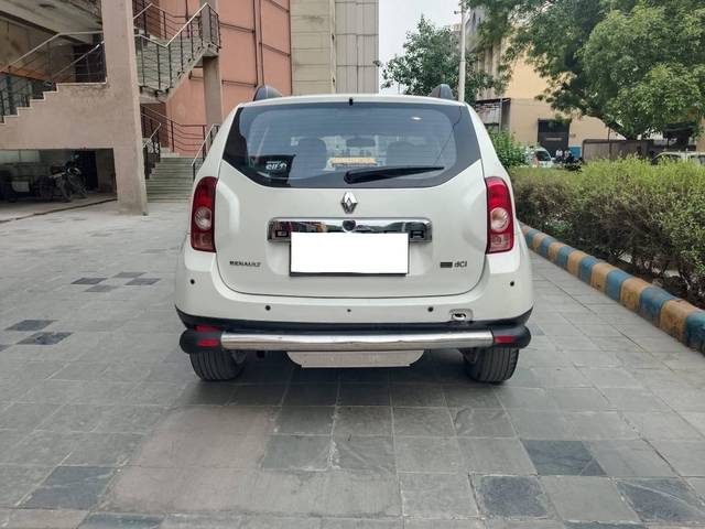 https://images10.gaadi.com/usedcar_image/4522711/original/processed_b36227b3-8879-46a9-86d8-582474d250e5.jpg?imwidth=6401