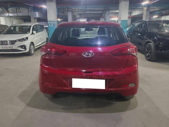 https://images10.gaadi.com/usedcar_image/4522712/original/processed_05d119f3-5e01-4f68-9ed4-28fd2069b454.jpg?imwidth=6402
