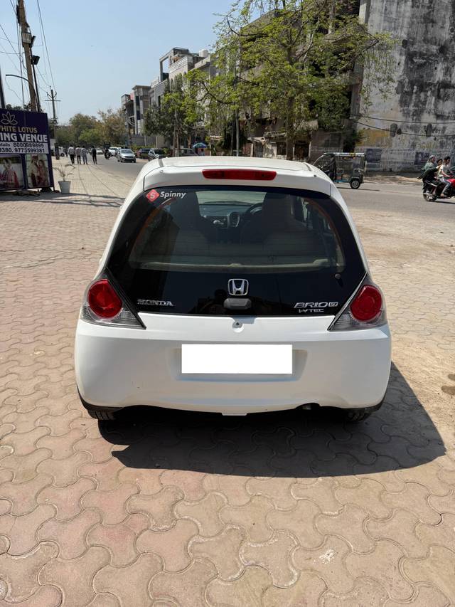 https://images10.gaadi.com/usedcar_image/4522713/original/processed_90ed6bef-c119-4c25-90a5-a81e705192a5.jpg?imwidth=6402