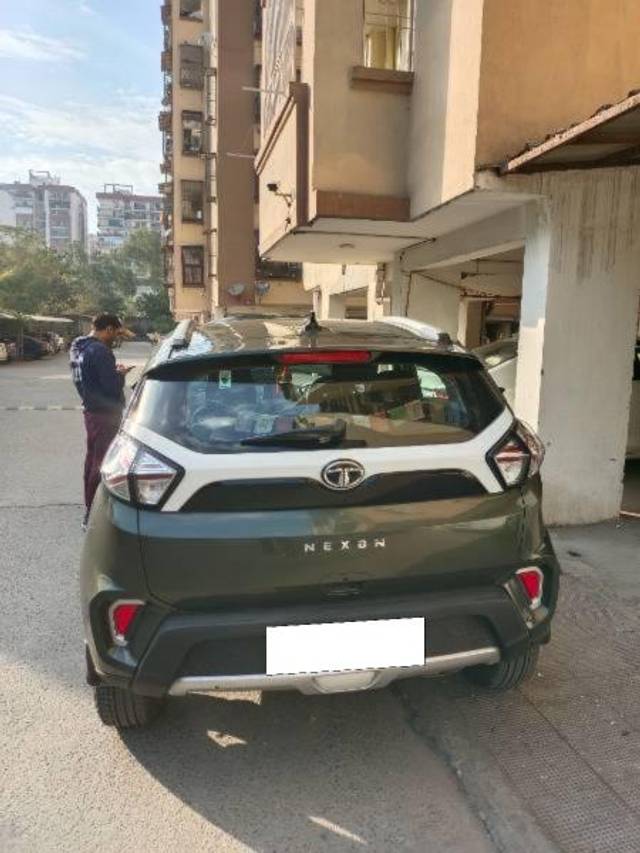 https://images10.gaadi.com/usedcar_image/4522715/original/processed_6eb2df66-6c82-44bc-ba41-77c83609478f.jpg?imwidth=6400