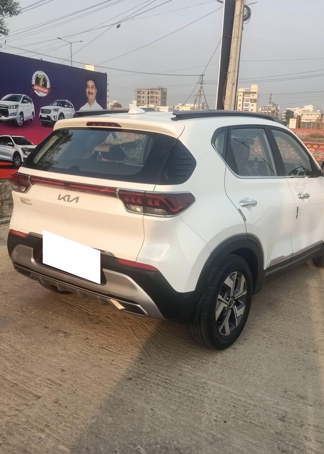 Second-hand 2022 Kia Sonet HTX Diesel BSVI for sale in Ongole-5