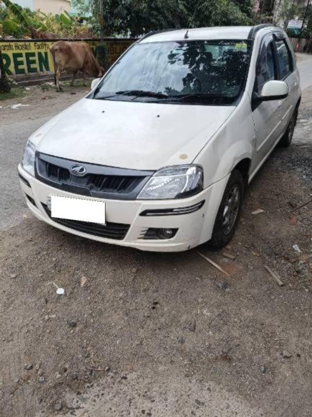 https://images10.gaadi.com/usedcar_image/4522742/original/processed_22c805ef-5542-4610-b54b-8aa6265efb30.jpg?imwidth=6400
