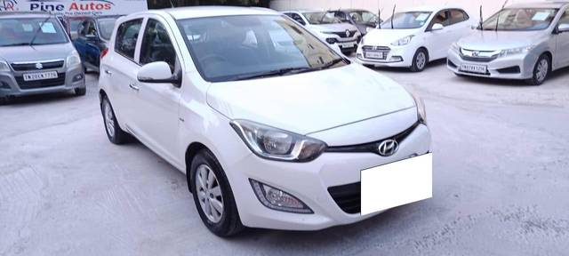 https://images10.gaadi.com/usedcar_image/4522746/original/processed_112525acb17c362b1d3a53f3422814d3.jpg?imwidth=6400