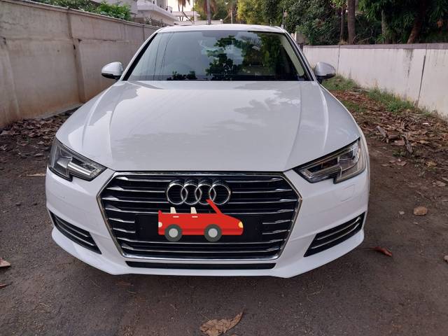 https://images10.gaadi.com/usedcar_image/4522758/original/e87d8376593bd6c96e0a875387ddbff2.jpg?imwidth=6402