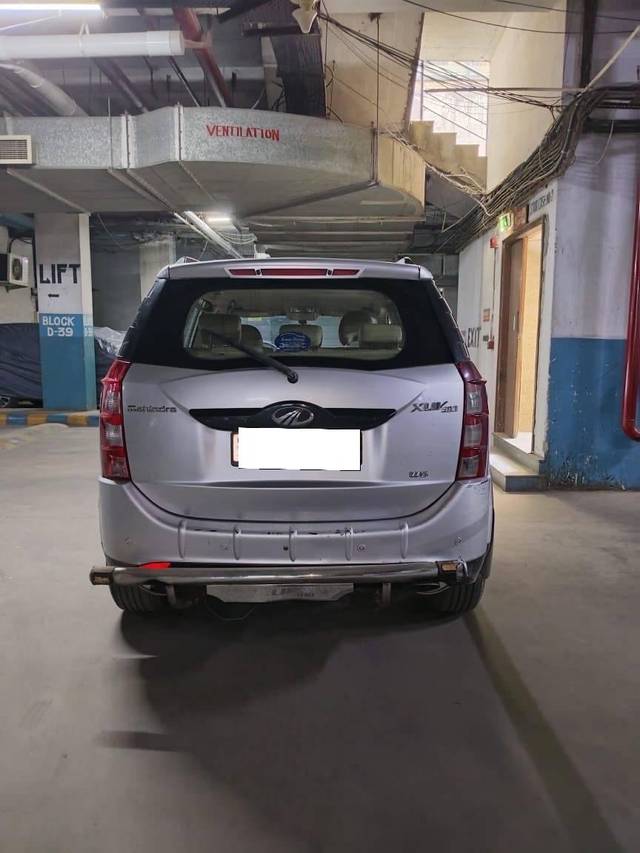 https://images10.gaadi.com/usedcar_image/4522761/original/processed_a2e3f34a-ccbe-4964-b8b8-12b03dd6b1b3.jpg?imwidth=6401
