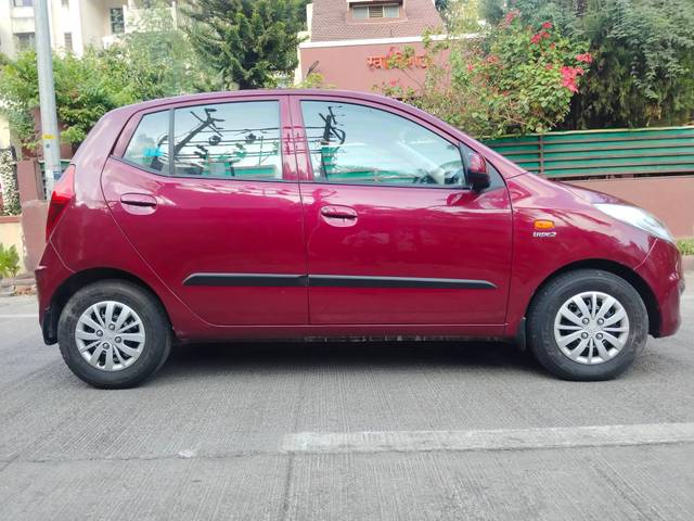 https://images10.gaadi.com/usedcar_image/4522776/original/processed_654f1e5bf57658f097a638c79915edf5.jpg?imwidth=6401