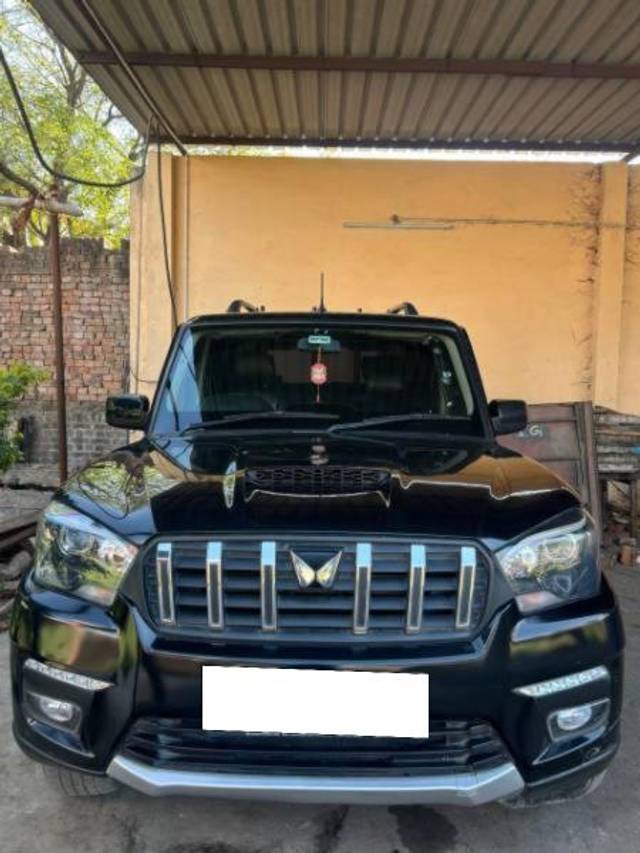 https://images10.gaadi.com/usedcar_image/4522777/original/processed_e36d85be-297d-4360-bfb1-102cb960f955.jpeg?imwidth=6400