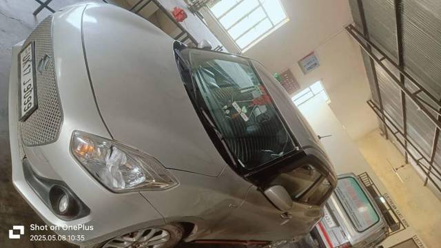 https://images10.gaadi.com/usedcar_image/4522786/original/processed_46870275-f6a4-4219-8b0a-b16f7edf0854.jpg?imwidth=6402