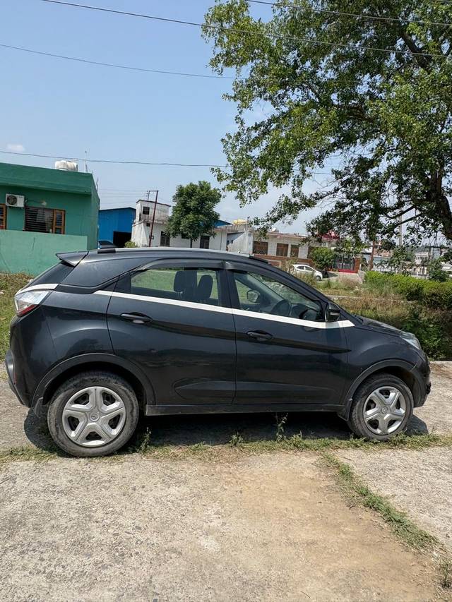 https://images10.gaadi.com/usedcar_image/4522797/original/abdb64bf-ebe2-405d-8cce-35ec5aa95962.jpg?imwidth=6400