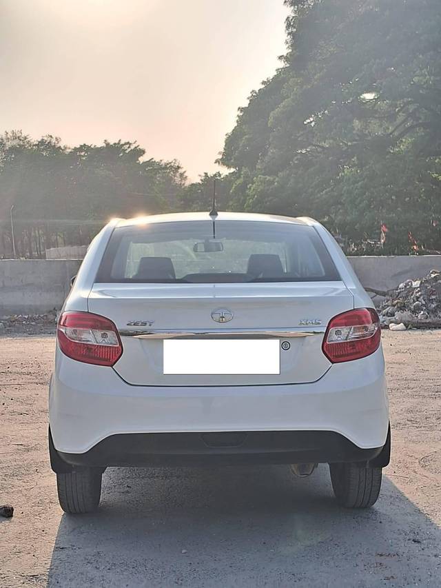 https://images10.gaadi.com/usedcar_image/4522803/original/processed_8b601d1cb1dd1364b3185b773e10cfb3.jpg?imwidth=6402