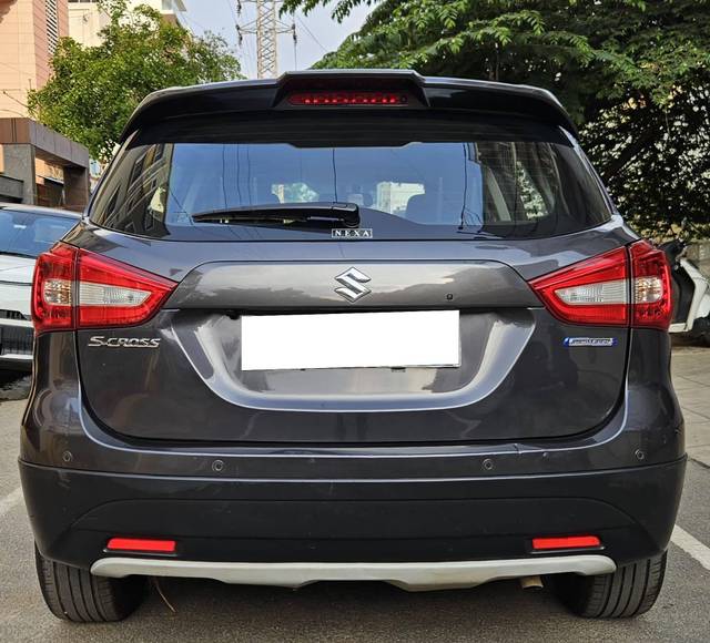 https://images10.gaadi.com/usedcar_image/4522804/original/processed_518b2d8e0dac277c341b8a3c9bae4f33.jpg?imwidth=6402