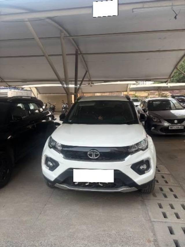 https://images10.gaadi.com/usedcar_image/4522807/original/processed_6b6dc3ca-0524-44ab-9449-764117ea8511.jpeg?imwidth=6400