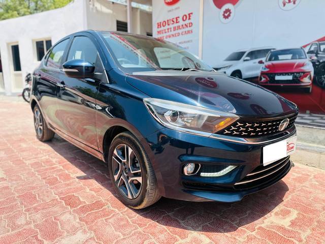 https://images10.gaadi.com/usedcar_image/4522825/original/processed_0c9aaae01ad612bfc0eb96aab0222f2f.jpg?imwidth=6400