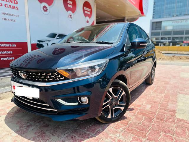 https://images10.gaadi.com/usedcar_image/4522825/original/processed_f709d9c69985824324dd0ef23f179d07.jpg?imwidth=6402