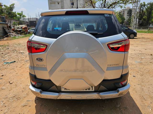 https://images10.gaadi.com/usedcar_image/4522827/original/processed_1030924a40293236ab6335352d10f903.jpg?imwidth=6401