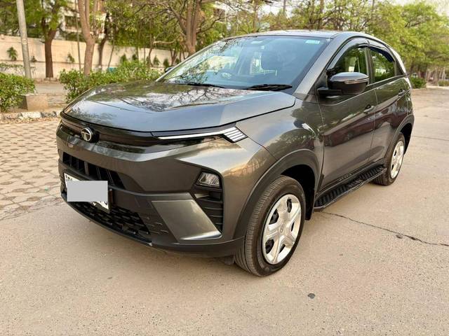 https://images10.gaadi.com/usedcar_image/4522828/original/processed_9e9a1c032b2caa11da951c65d2c8f1a0.jpg?imwidth=6400