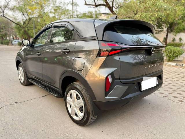 https://images10.gaadi.com/usedcar_image/4522828/original/processed_fa3478eca2ddf768b1f74ac5330d6378.jpg?imwidth=6402
