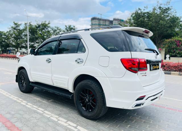 https://images10.gaadi.com/usedcar_image/4522831/original/a40b8b9c69050c923432511ad454c288.jpg?imwidth=6402